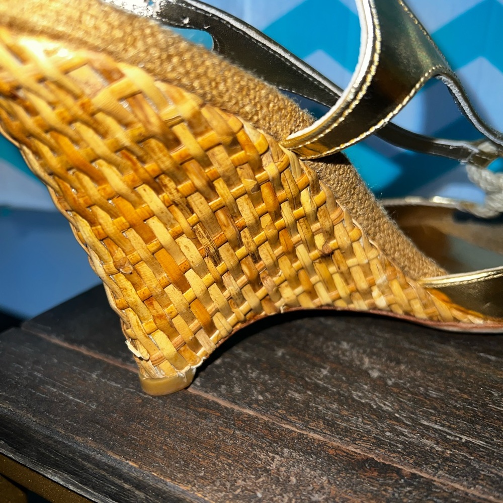 Prada Metallic Gold Straw Raffia Wedge Sandals Women's Size EU 39 - Picture 5 of 8